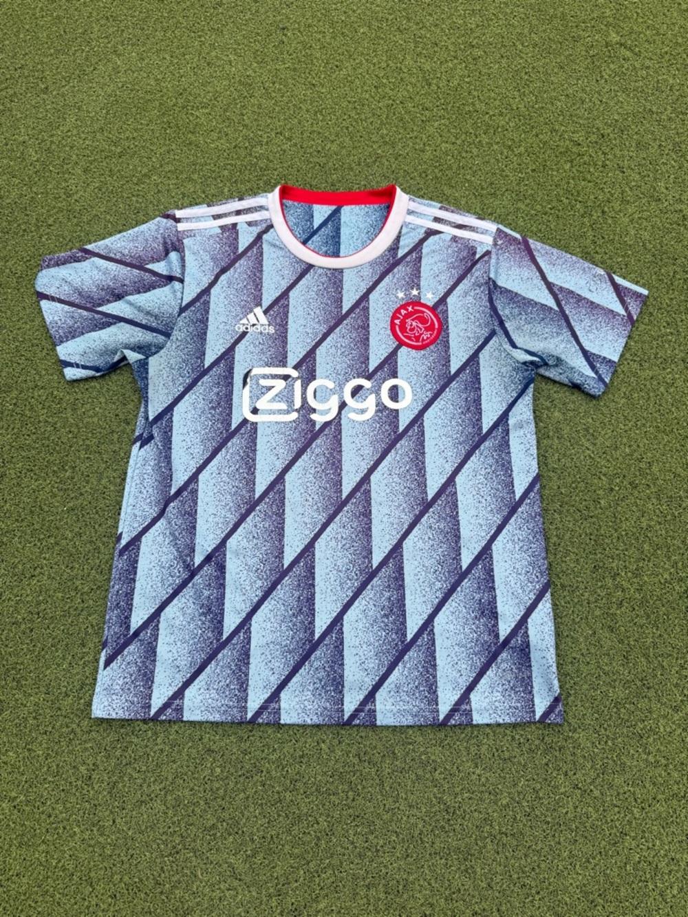 RARE VINTAGE NUMBER 20 ZIGGO AJAX VALLE MULTICOLORED SOCCER KIT/JERSEY FADED